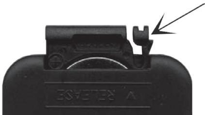 SILVERCREST KH 2305 - Inserimento della pila - 1