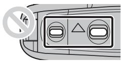 FUJIFILM FINEPIX XP30 - Confirming That the Cover Is Latched - 3