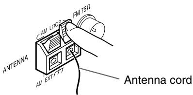 JVC TH-M303 - Connecting AM (MW) loop antenna - 2