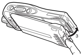 KENWOOD NX-411 - INSTALLING/ REMOVING THE (OPTIONAL) BATTERY PACK - 2