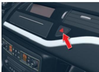 CITROEN C5 2 2011 - Betätigung der Warnblinkanlage - 1