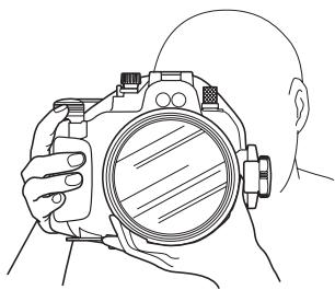 OLYMPUS PT-E05 - Hold the Case carefully - 1