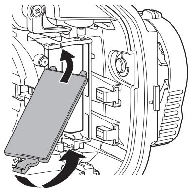 OLYMPUS PT-EP06L - Insert the batteries for the light - 3