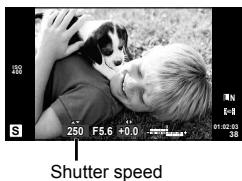 OLYMPUS E-PM1 - Choosing shutter speed (S shutter-priority mode) - 2