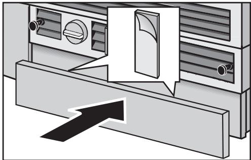 MIELE KWT1601SF - Attaching the toe-kick cover - 3