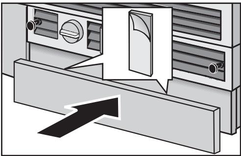 MIELE KWT1601VI - Attaching the toe-kick cover - 3