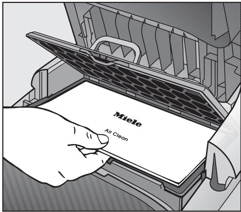 MIELE S5211 - Comment remplacer le filtre d'évacuation air clean ? - 2