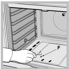 INDESIT KN6E61AW/FR - Allumage du four - 1