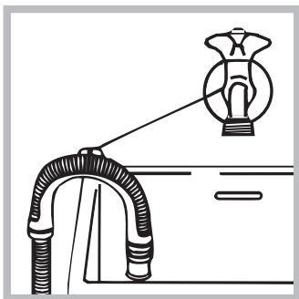 HOTPOINT AQ8F 292 U - Raccordement du tuyau de vidange - 2