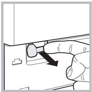 HOTPOINT AQ8F 292 U - Handmatige opening van het deurtje - 2