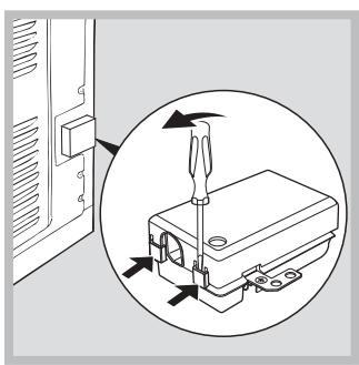 HOTPOINT FZ 61.1 - Fitting the power supply cable - 1
