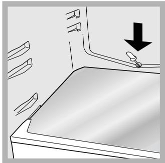 HOTPOINT BMBL 2022 C - Defrosting the refrigerator compartment - 1