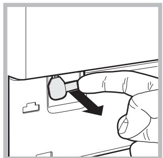 HOTPOINT AQD1071D 69ID EU/A - Opening the porthole door manually - 3