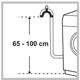 HOTPOINT BWMD 742 - Collegamento del tubo di scarico - 1