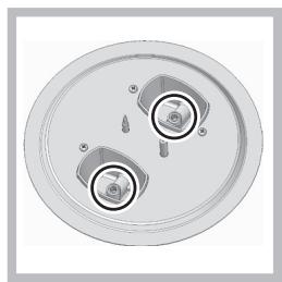 HOTPOINT PK 640 R GH - Substituição dos bicos do queimador de tripla coroa - 2