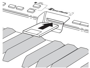 CASIO PX-400R - Insertion d'une carte mémoire dans le logement de carte - 1