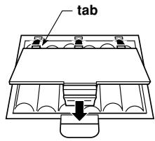 CASIO WK-110 - To load batteries - 3