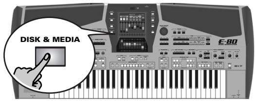 ROLAND E-80 - Adding Lyrics to a song - 10