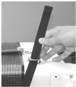 ROLAND FR-1 - Attaching the straps - 1