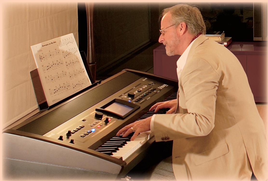 ROLAND RK-500 - Playing the piano - 1