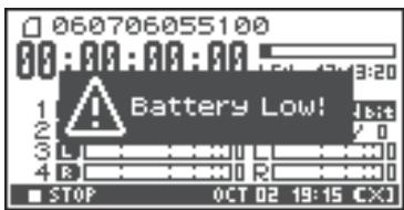 ROLAND R-44 - Battery Status - 1