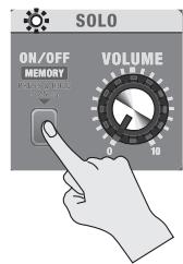 ROLAND CUBE-40XL - Press and hold the SOLO [ON/OFF switch] on the panel for several seconds. - 1