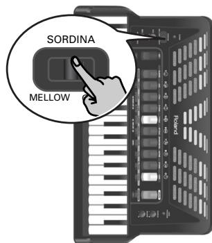 ROLAND FR-3XB WH - Using the Sordina - 1