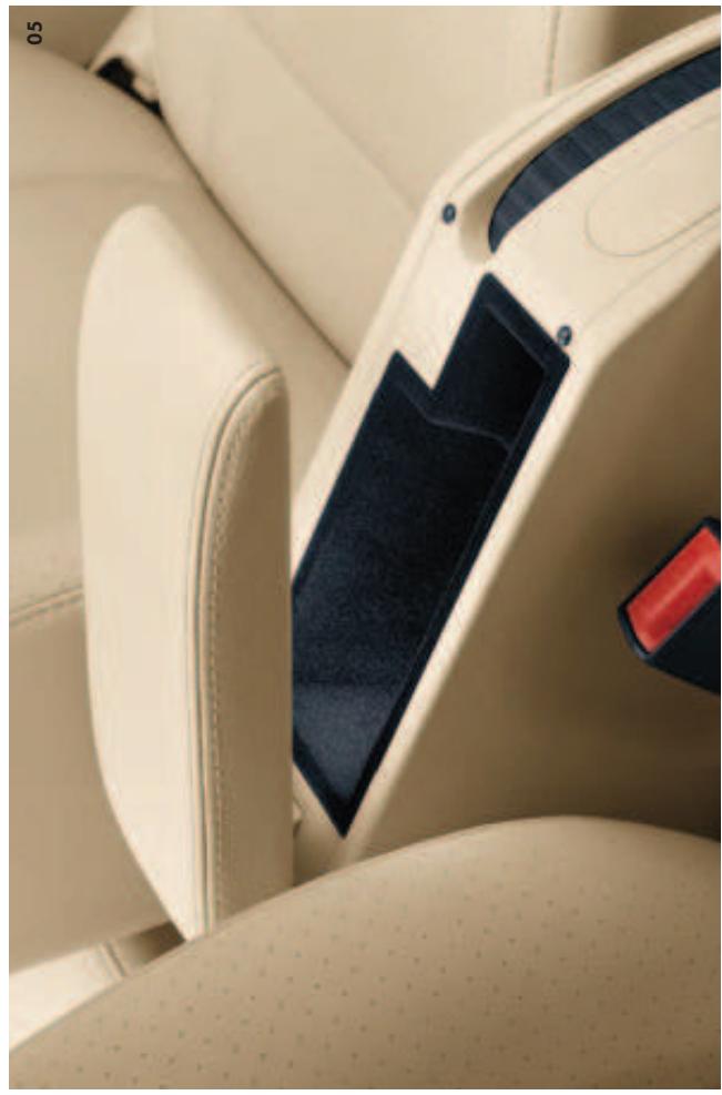 VOLKSWAGEN NEW BEETLE - A unique exterior and interior. - 9