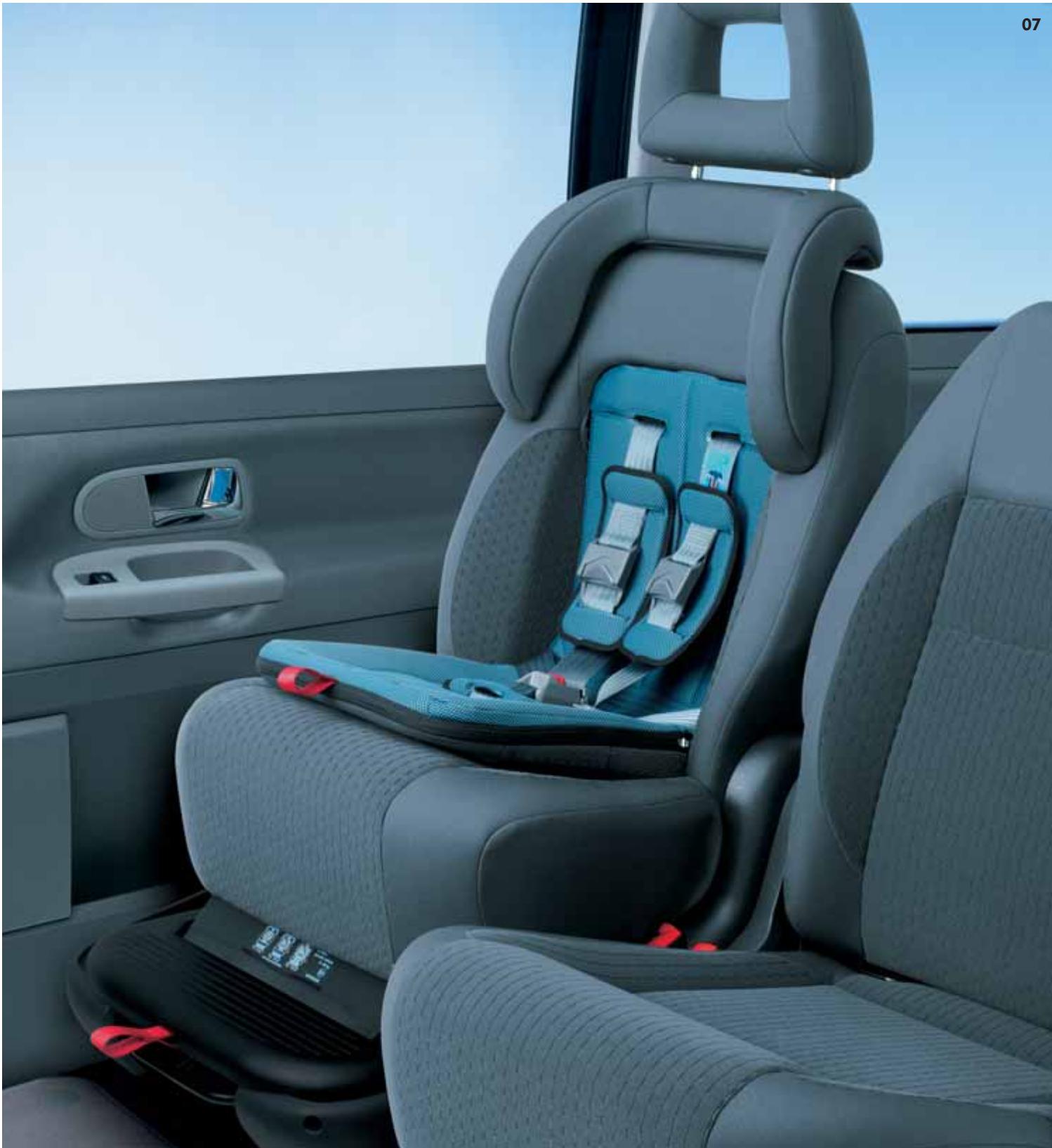 VOLKSWAGEN SHARAN - Superior engineering for your safety. - 4