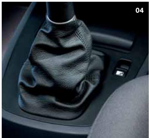 VOLKSWAGEN SHARAN - The Sharan S and BlueMotion S. - 5