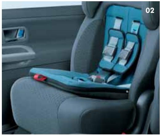 VOLKSWAGEN SHARAN - The Sharan S and BlueMotion S. - 3