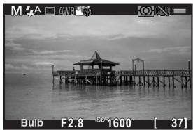 PENTAX Q - Turn the e-dial to the left (☑), and set the shutter speed to Bulb. - 1