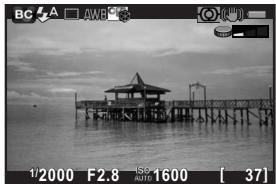 PENTAX Q - Turn the e-dial. - 2