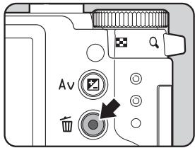 PENTAX Q - Focusing Using the / Button - 2