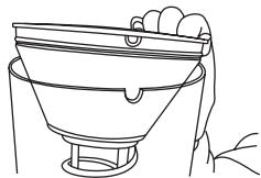 HOOVER ALYX - MAINTAINING THE DUST CONTAINER AND FILTERS - 7