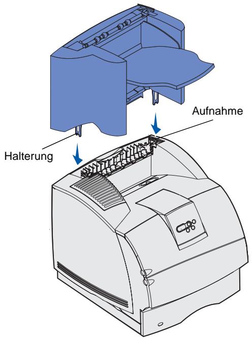 LEXMARK T630 VE - Installieren von Ablagen mit hoher Kapazität - 4