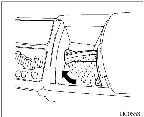 NISSAN ARMADA 2005 - CAUTION - 1
