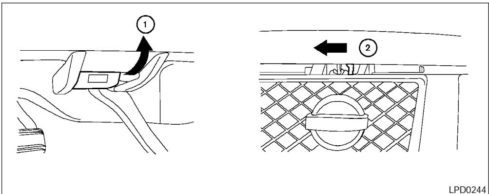 NISSAN ARMADA 2005 - Using the interior lights - 1