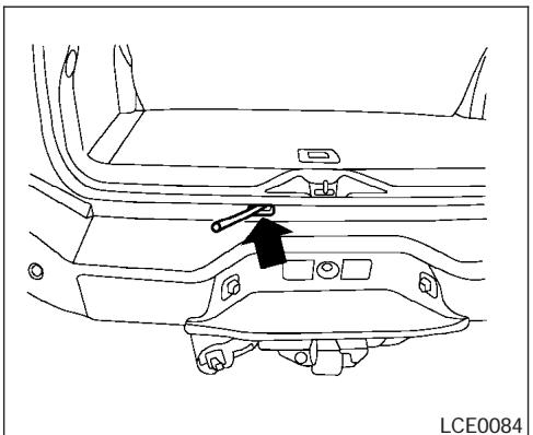 NISSAN ARMADA 2005 - Getting the spare tire and tools - 2
