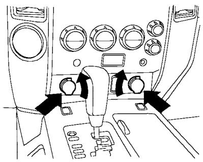 NISSAN ARMADA 2005 - POWER OUTLET - 1