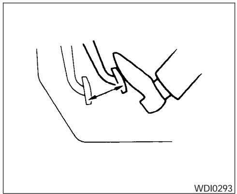 NISSAN ARMADA 2006 - Rear window wiper blade - 1