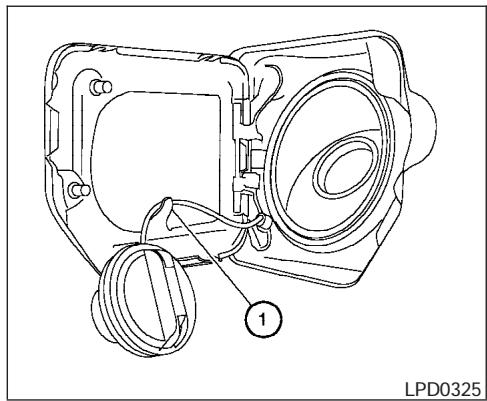 NISSAN FRONTIER 2005 - FUEL FILLER CAP - 1