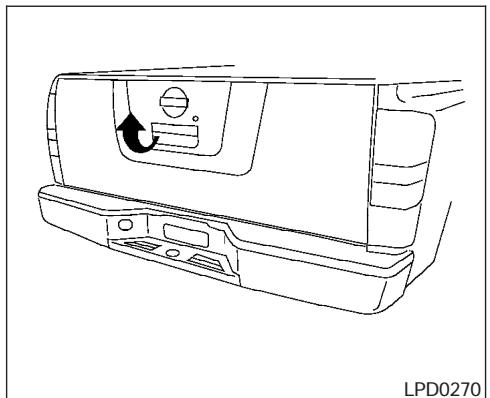 NISSAN FRONTIER 2005 - Foldable outside mirrors - 1