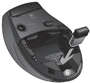 LOGITECH WIRELESS DESKTOP MK270 - Compartimento para el receptor dentro del mouse - 1