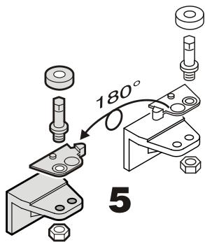 LIEBHERR CP 4613 COMFORT - Changing over door hinges - 3