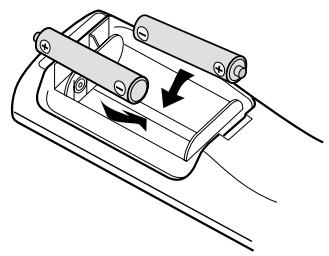 DENON D-M51DVS - Inserting the batteries - 2