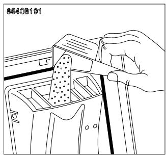 ZANUSSI TLS592C1 - Press the half load pushbutton "1/2" if required. - 3