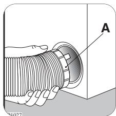 ZANUSSI ZTB275 - Fitting the vent hose - 2