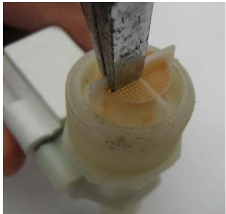 SMEG WO-04 - CLEANING SOLENOID VALVES FILTER - 2