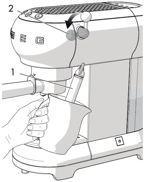 SMEG ECF01RDEU - How to prepare a cappuccino - 1